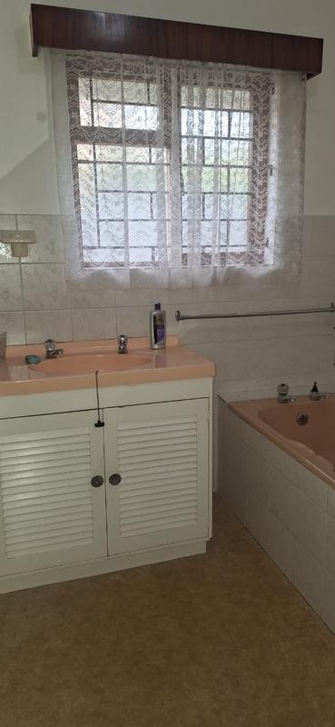 3 Bedroom Property for Sale in Goodwood Central Western Cape